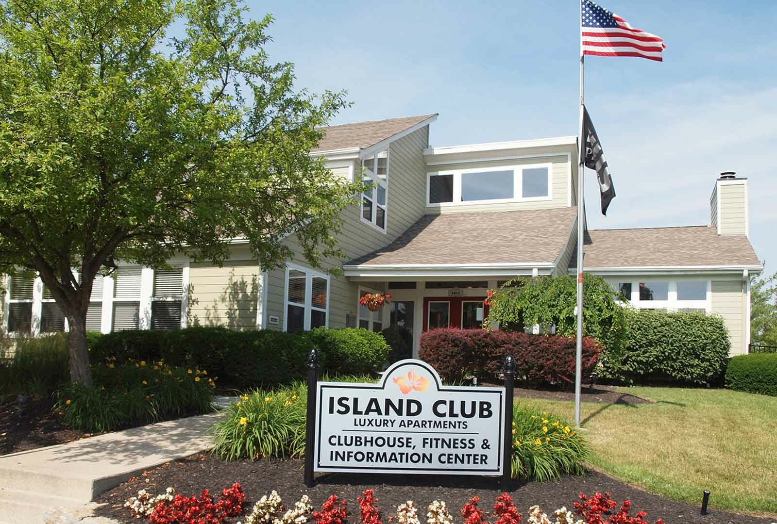 Exterior of leasing center at Island Club.