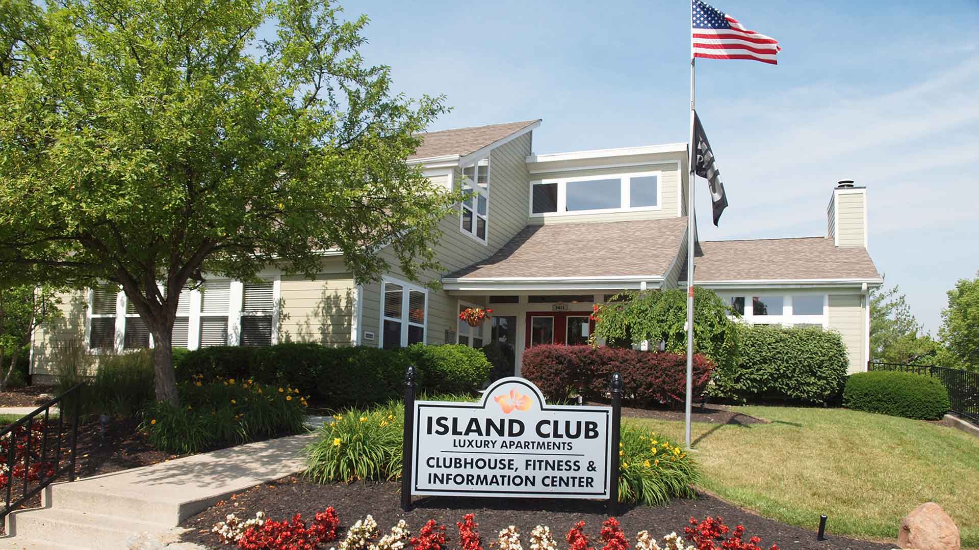 Exterior of leasing center at Island Club.