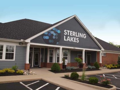 Exterior of Sterling Lakes leasing center.