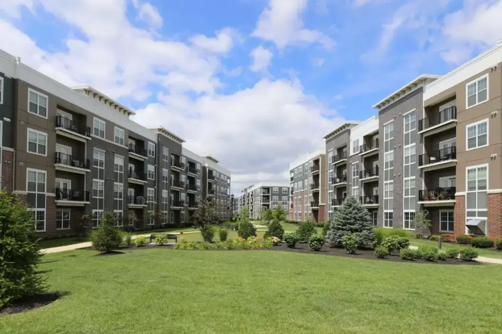 Allure apartments exterior courtyard area