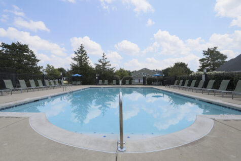 Reserve at Miller Farm sparkling swimming pool and sundeck.