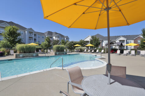 Meridian on Shelbyville Swimming Pool with Seating