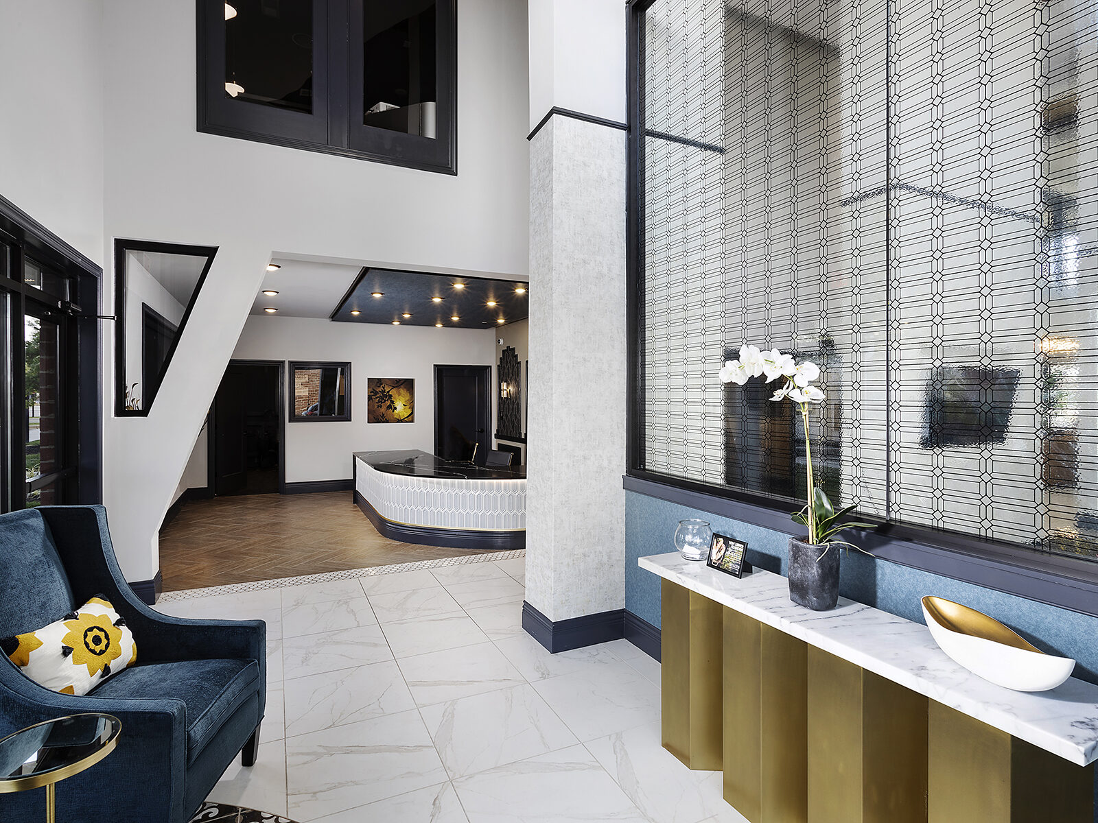 Rialto Hurstbourne Leasing Office