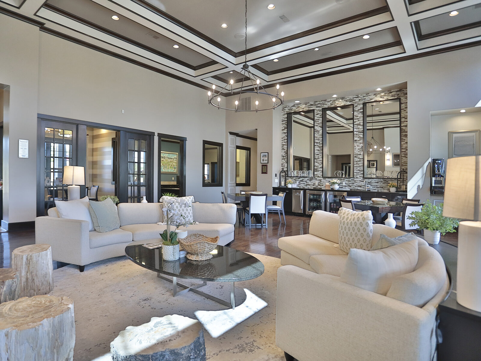 Palmera Apartments in Mason, Ohio - Residential Clubhouse newly updated with seating, coffee bar and refreshments.