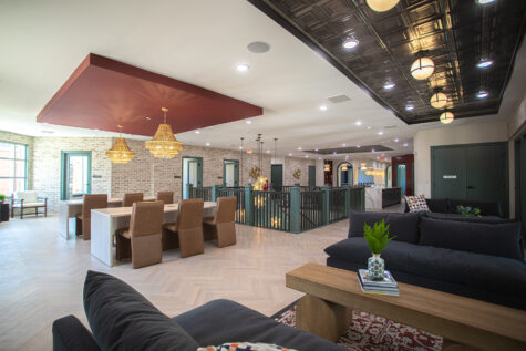 The stylish resident lounge offers comfortable seating, elegant finishes, and collaborative workspaces, creating the perfect environment for gathering with friends, working remotely, or unwinding after a long day.